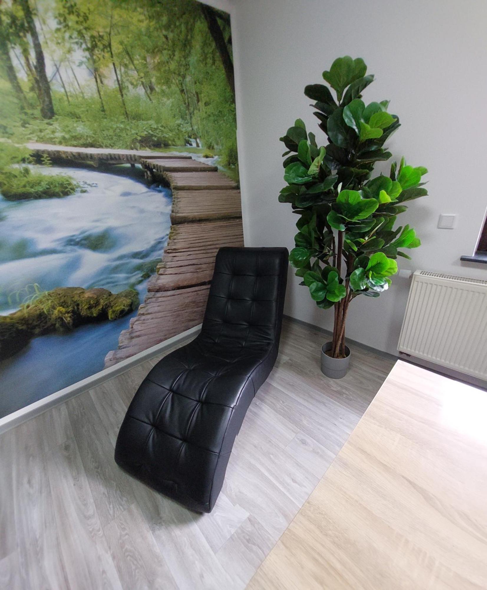 Modernes Appartement HOME near Erfurt, mit Kaffeevollautomat, Entertainmentpaket, WLAN , Einkaufsmöglichkeiten und kostenlosen Parkplatz für PKW und Transporter Elxleben Exterior foto